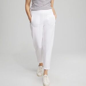 CHICO’S SLACKS 2.5 White 4 pockets! Pull on style. lace detail at ankle (12-14)